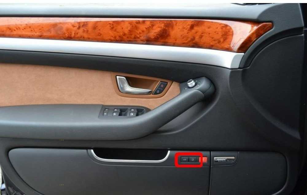 VAG AUDI A8 2003-2010 Bagažinės ir degalų dangčio atleidimo jungiklio mygtukas originalus 4E09598315PR