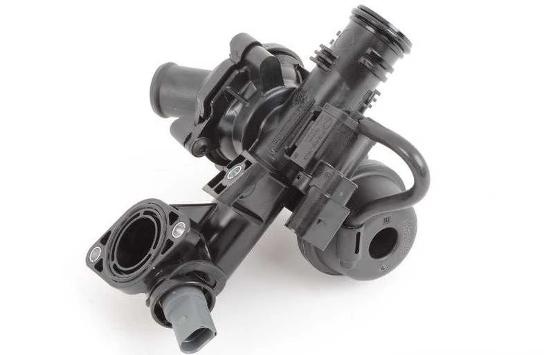 VAG AUDI A8 variklio aušinimo skysčio vamzdžio adapteris originalus 079121127F
