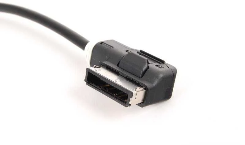 VAG Audi Adapterleitung Apple iPhone USB muzikos sąsaja iPOD 4F0051510AC Originalus