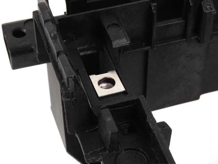 Automagnetola VAG Audi dvigubas DIN A4 S4 RS4 8E B6 B7 tvirtinimo rėmas Radijo imtuvas originalus 8E0858005F