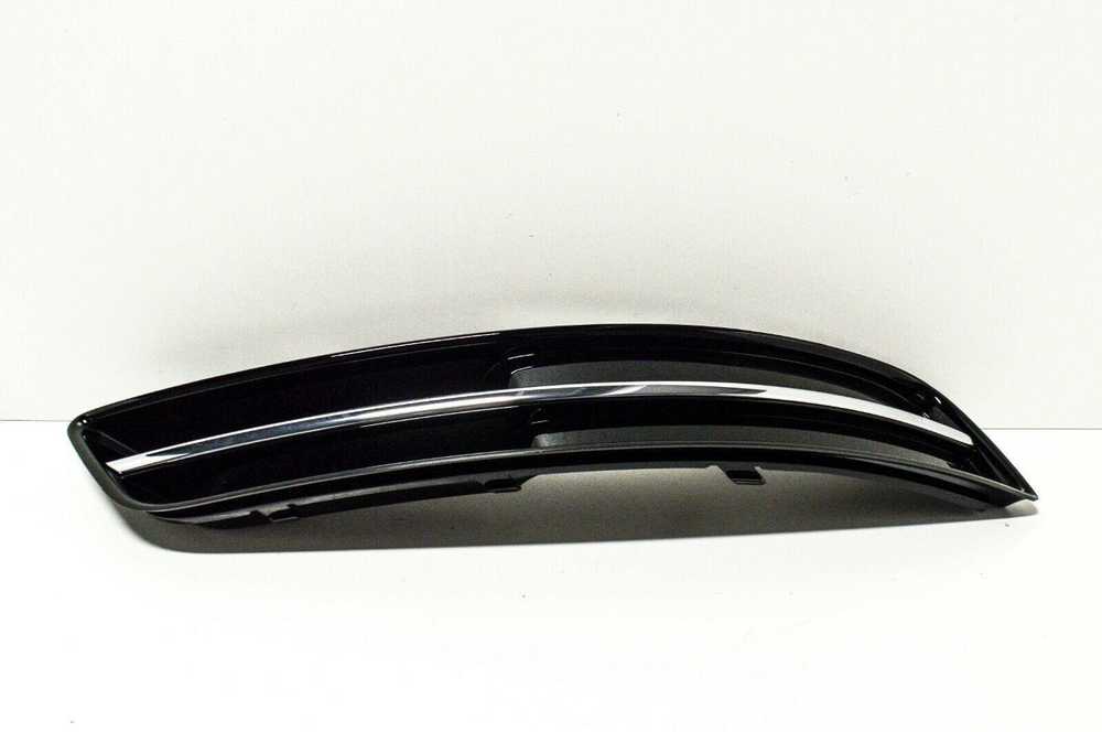 VAG AUDI Oro kreipiamosios grotelės juodos 8P0807682HT94 Originali