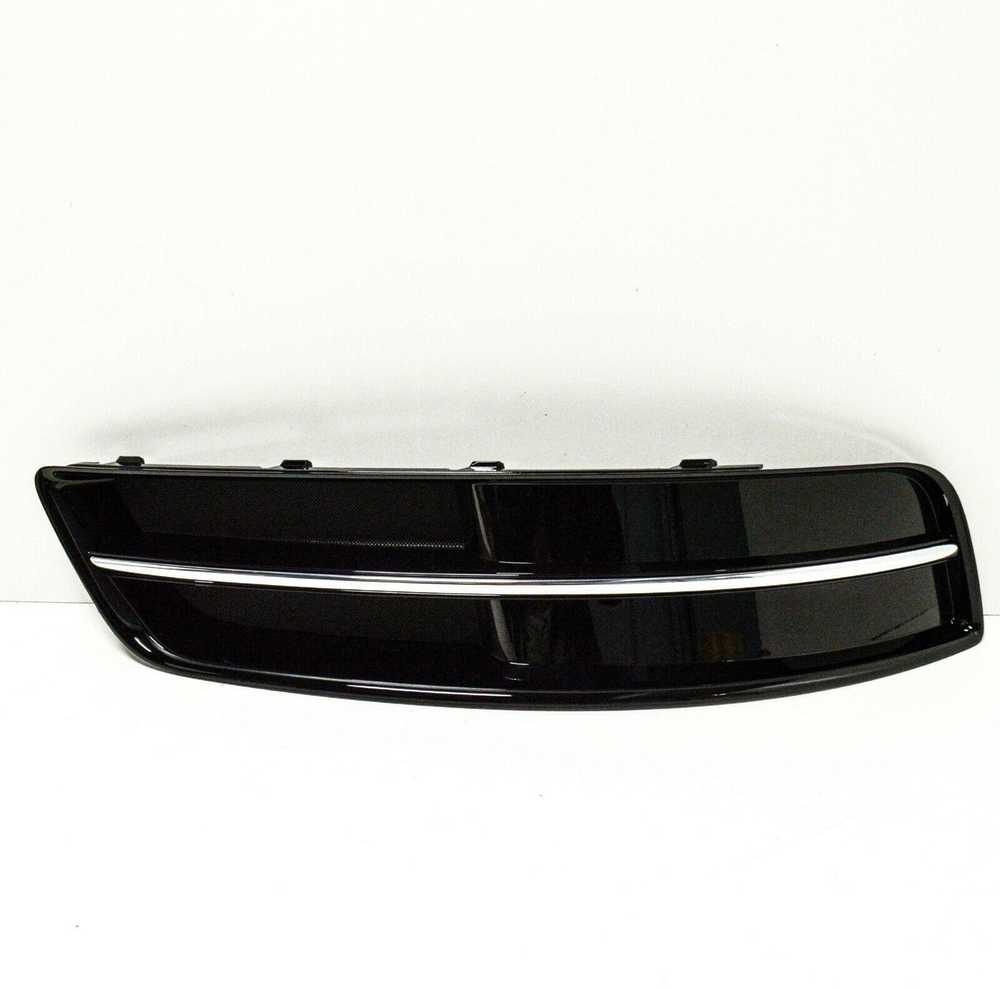 VAG AUDI Oro kreipiamosios grotelės juodos 8P0807682HT94 Originali