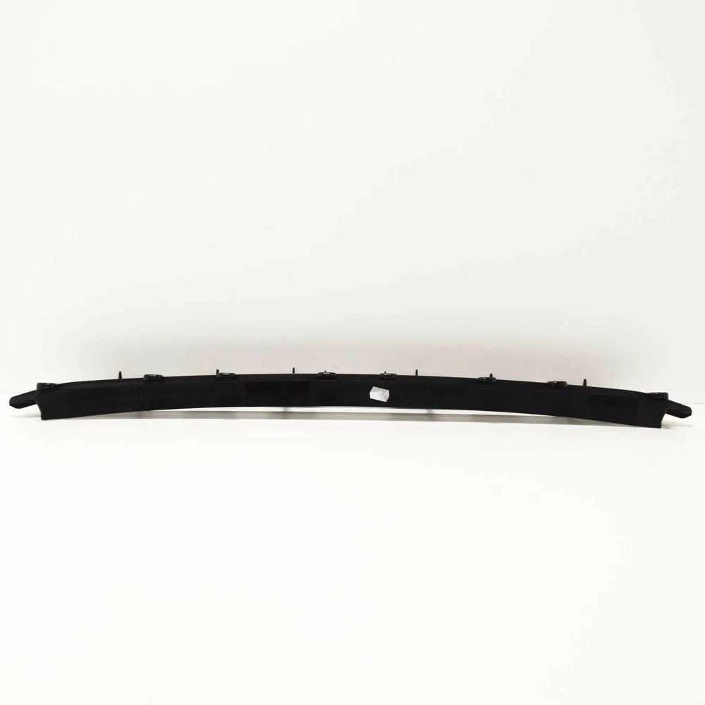 VAG AUDI priekinio bamperio apatinės centrinės grotelės 8U0807683D4U8