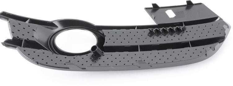 VAG AUDI Q3 2011-2014 N/S kairiojo bamperio rūko žibinto grotelės originalios 8U0807681A