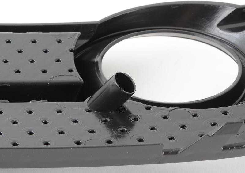 VAG AUDI Q3 2011-2014 O/S dešinysis bamperis rūko žibintų grotelės originalios 8U0807682ASP9