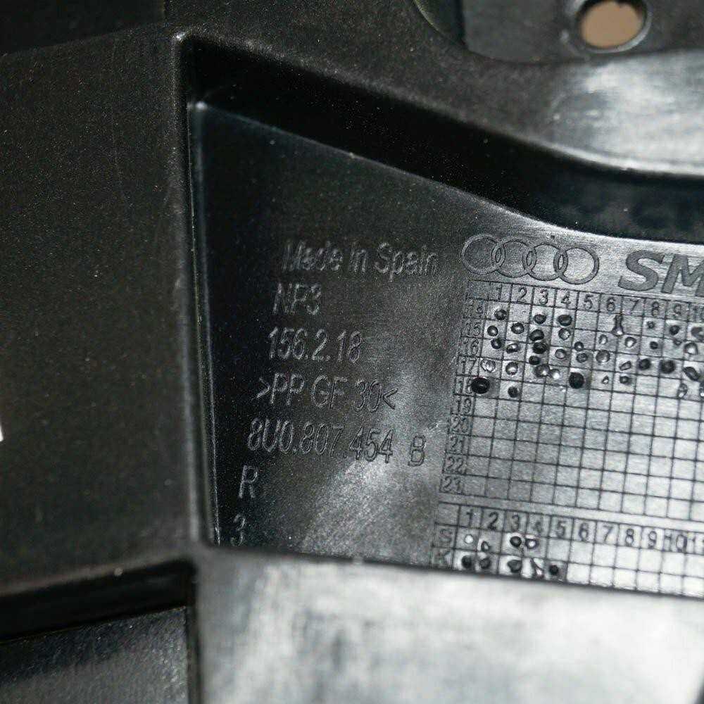 VAG Audi Q3 8U Galinis Dešinysis Bamperio Laikiklis 8U0807454B ORIGINALUS NAUJAS