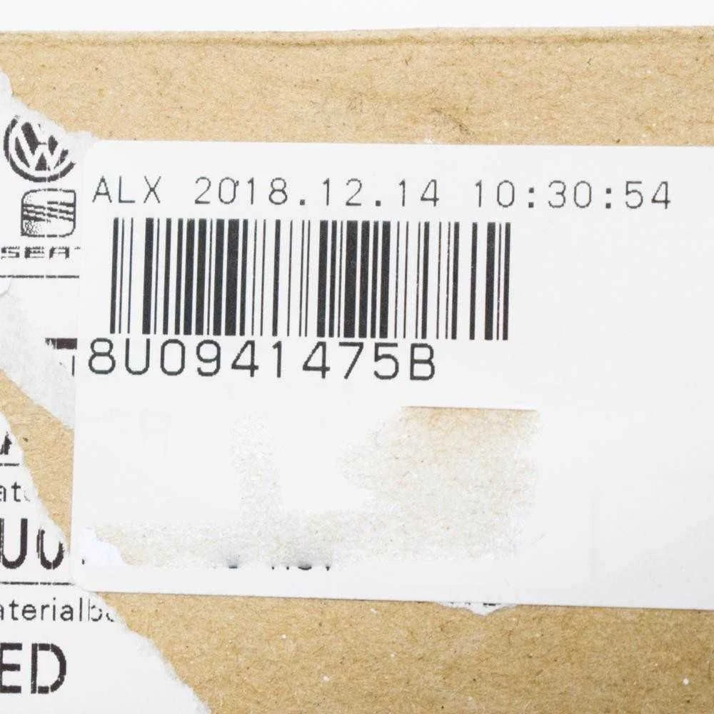VAG LED Su Radiatoriumi Audi Q3 2015 2017 Originalus 8U0941475B