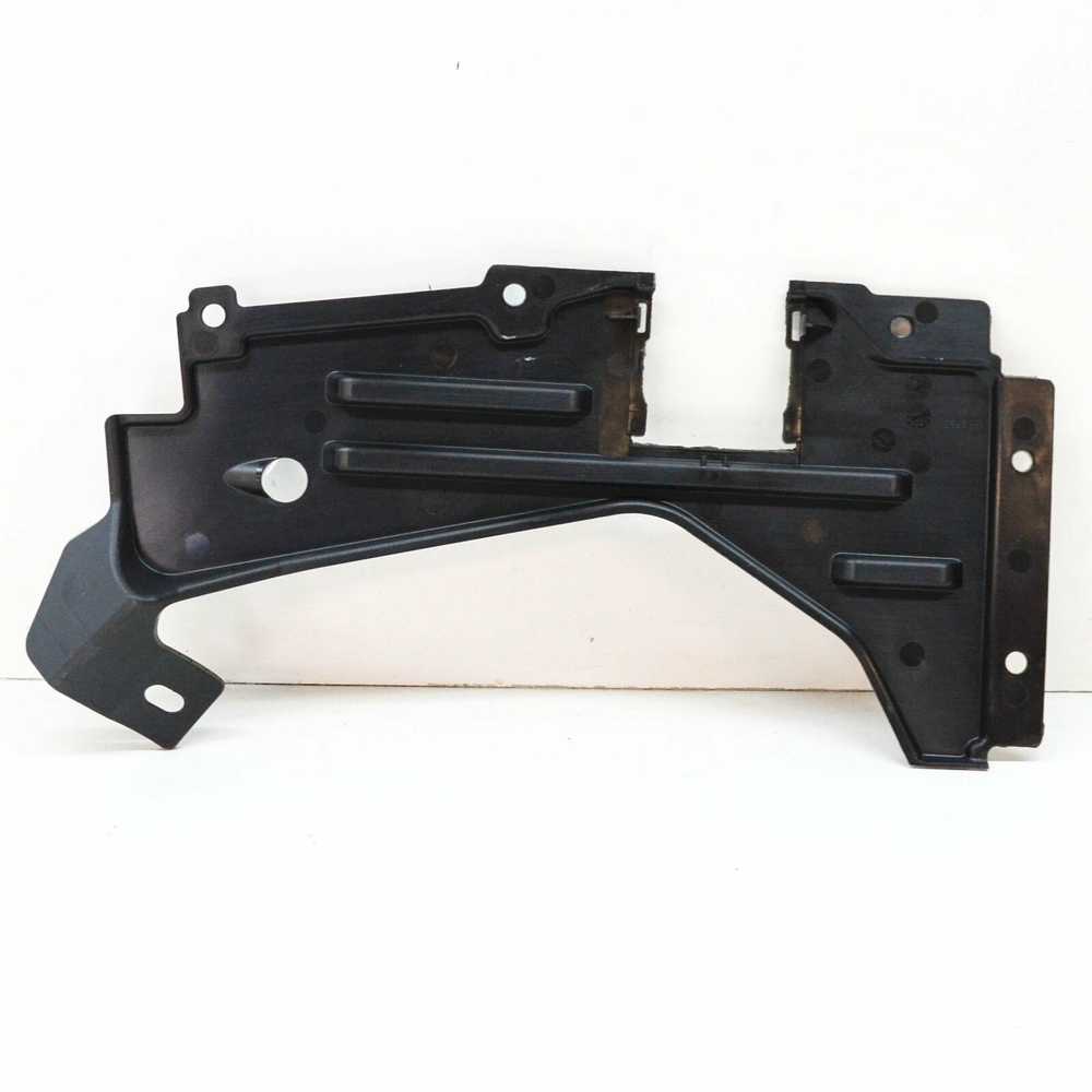 VAG AUDI Q3 kėbulo apdailos detalė originali 8U0825215B