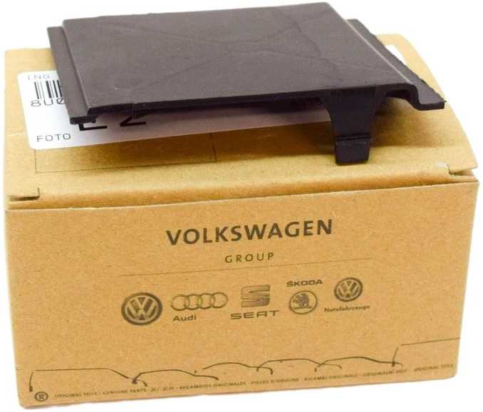 VAG AUDI Q3 Rsq3 galinis dangtelis originalus 8U0825271A