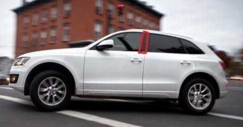 VAG AUDI Q5 8RB Juoda blizgi stulpelio b apdaila originali 8R0837901P5FQ