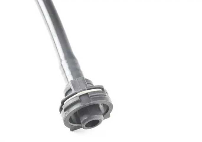 VAG Audi Q5 variklio aušinimo skysčio perpildymo žarna originali 8R0121081AN
