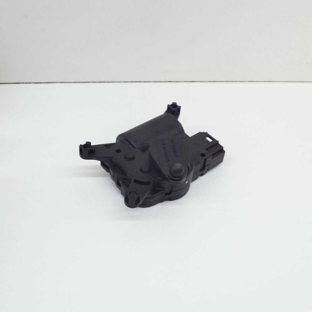 VAG AUDI Q7 4L Dešinės temperatūros reguliavimo sklendės variklis 7L0907512G NAUJAS ORIGINALUS