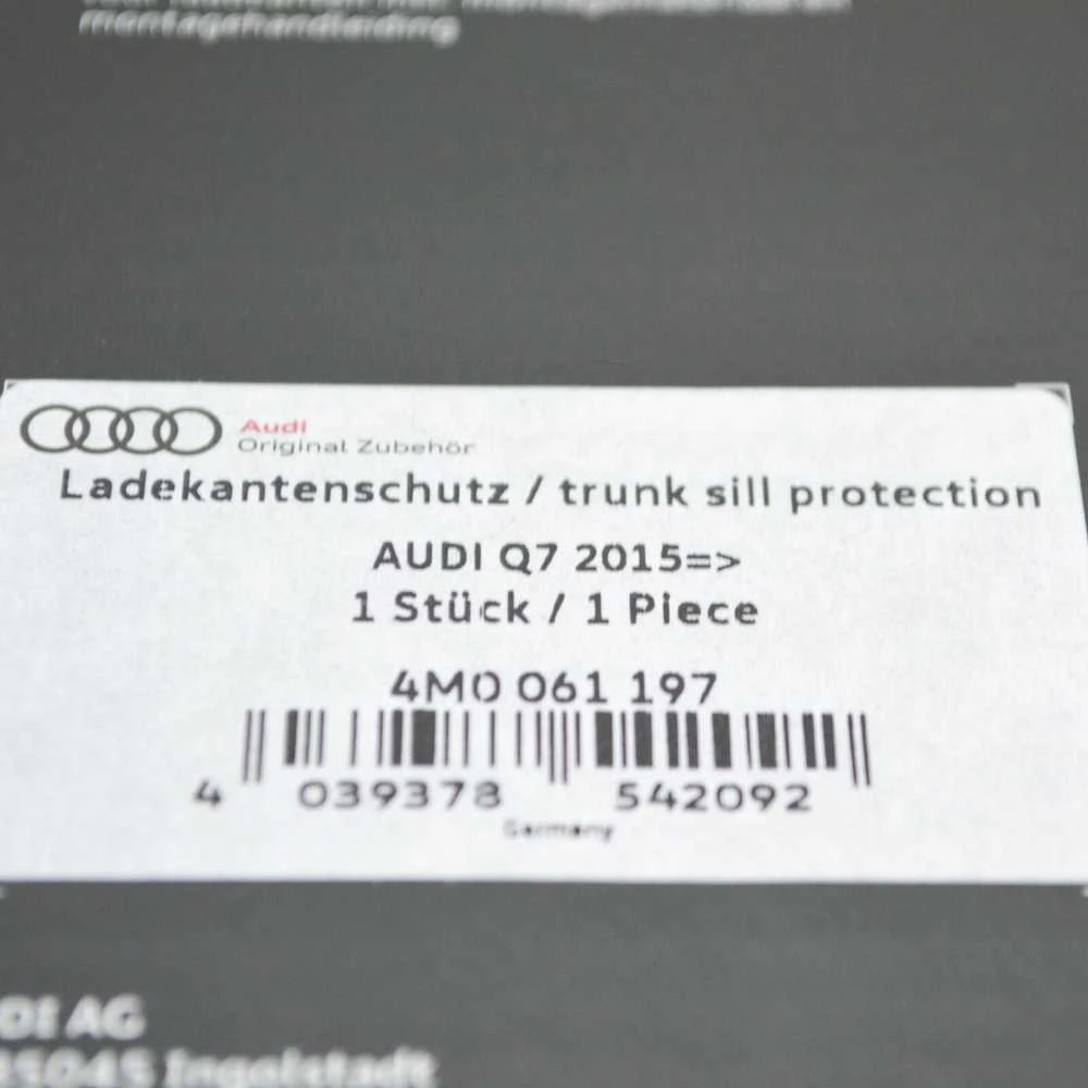 VAG Audi Q7 4M Apsauginė plėvelė bagažinės kraštų apsaugai Skaidri originali 4M0061197