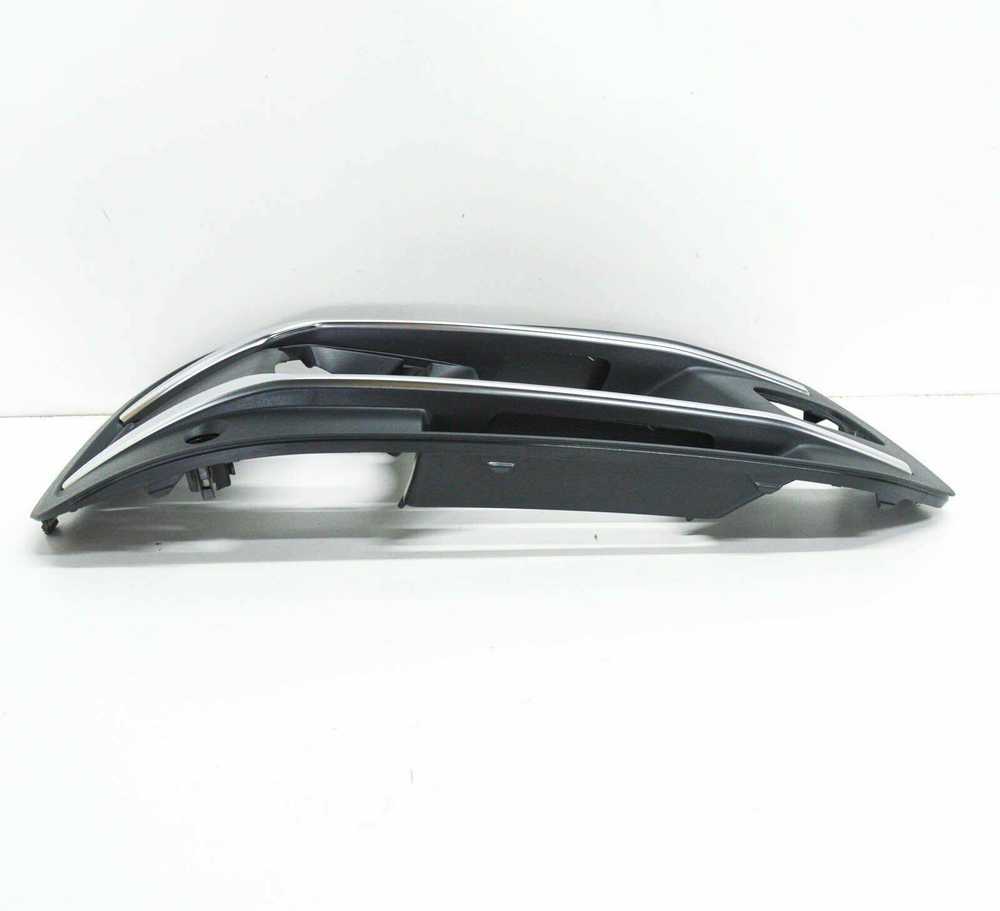 VAG AUDI Q7 4M priekinio bamperio dešinės pusės rūko žibintų grotelių dangtelis originalus 4M0807682AA4W3
