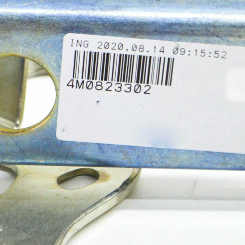 VAG AUDI Q7 dangčio vyris dešinysis originalus 4M0823302