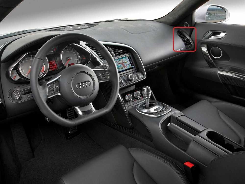 VAG Audi R8 07-12 Priekinis prietaisų skydelis O/S Dešinysis oro ventiliacijos vamzdis LHD originalus 423820902H77