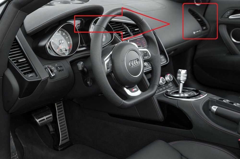 VAG Audi R8 07-12 Priekinis prietaisų skydelis O/S Dešinysis oro ventiliacijos vamzdis LHD originalus 423820902H77