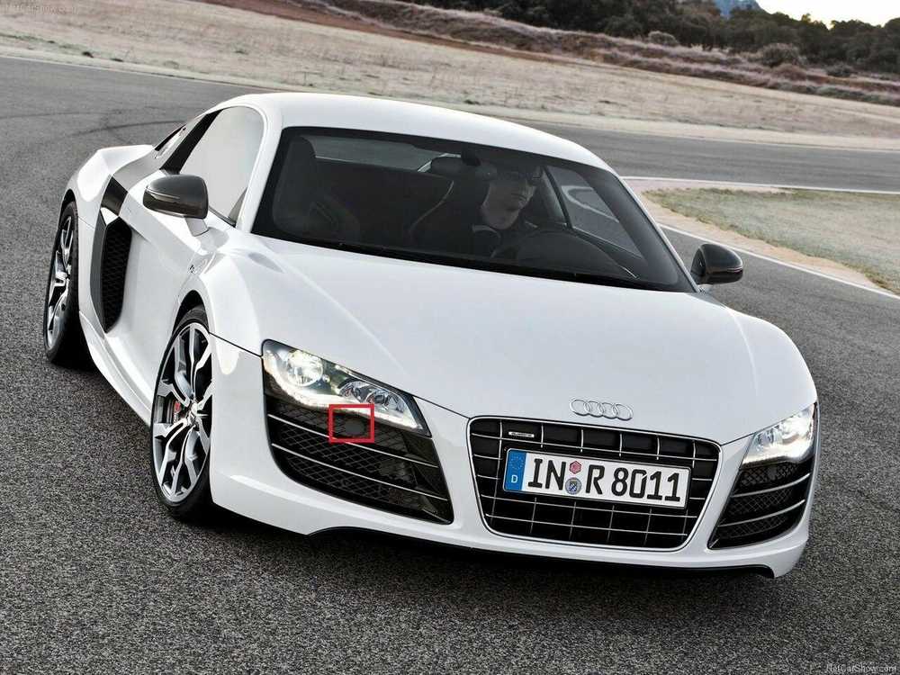 VAG "Audi R8 Coupe/spyder" dangtelis Satin Juodas originalus 42080775201C