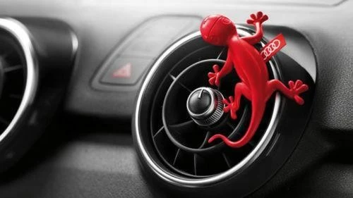 VAG "Audi Raudona Gecko" oro gaiviklis su gėlių kvapo dozatoriumi originalus 000087009B