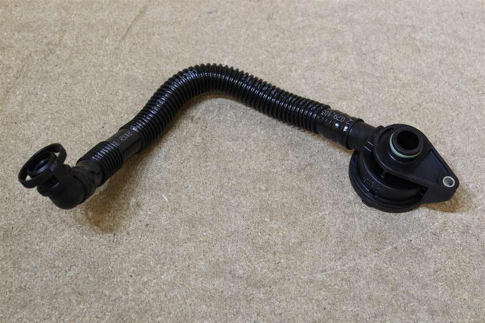VAG AUDI RS4 Avant Quattro B8 kairioji ventiliacijos žarnelė 079103209CB originali