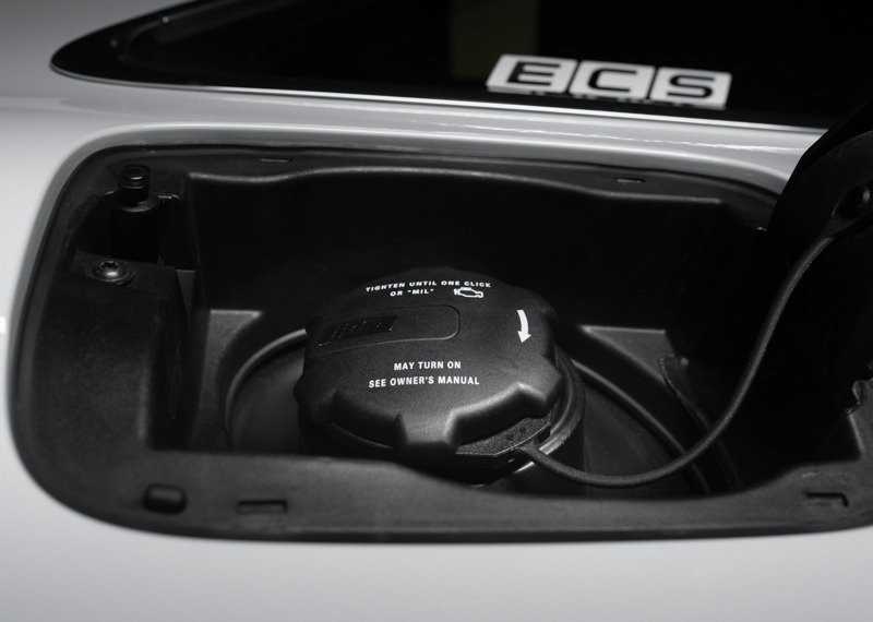 VAG AUDI RS4 B9 degalų bako dangtelis originalus 8W0201550B