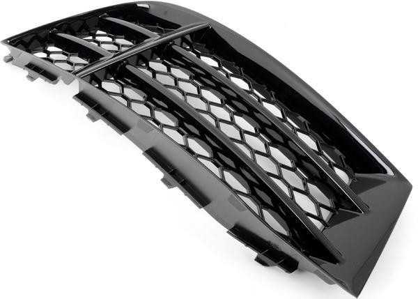 VAG AUDI RS5 10-16 Priekinio bamperio apatinės grotelės, juodos, dešinės, originalios 8T0807682F
