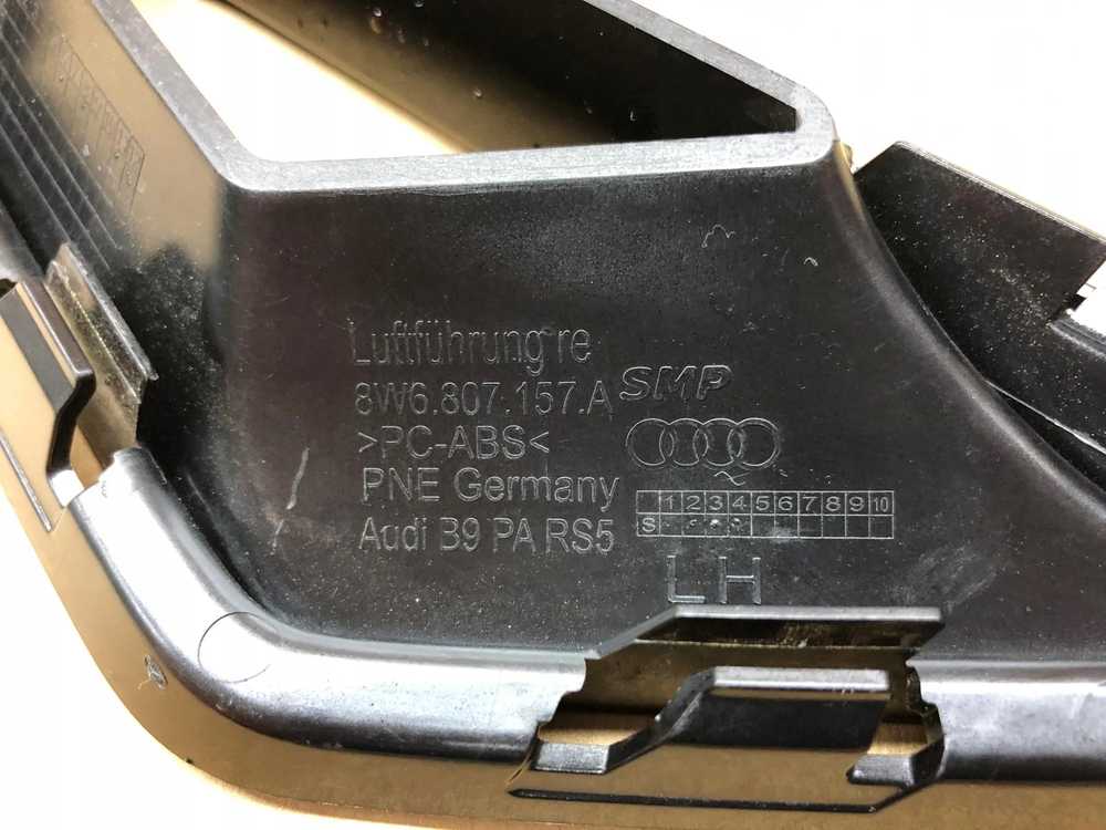 VAG AUDI RS5 oro kreipiančioji kairė 8W6807157A originali