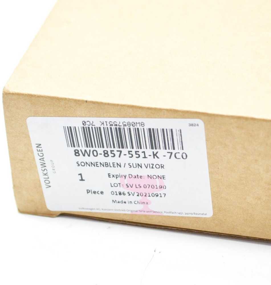 VAG "Audi" skydelis nuo saulės su veidrodėliu ir dangteliu originalus 8W0857551K7C0