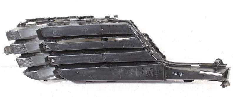 VAG AUDI TT 15-17 Priekinio bamperio apatinė N/S kairės pusės grotelių apdaila originali 8S08076839B9