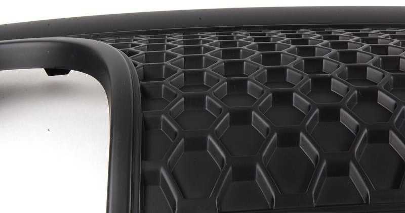 VAG Audi TT 8N S Line S Line galinio difuzoriaus dangtelis su "Honeycomb" grotelėmis Roadster dizainas Originalus 8N0807421F3FZ
