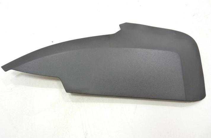 VAG AUDI TT FV MK3 galinė kairė juostelė originali 8S0945253