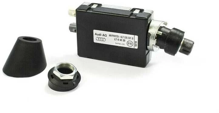 VAG "Audi TT ROADSTER" antenos bazė automobiliniam radijui 8J9 originali 8J7035501B