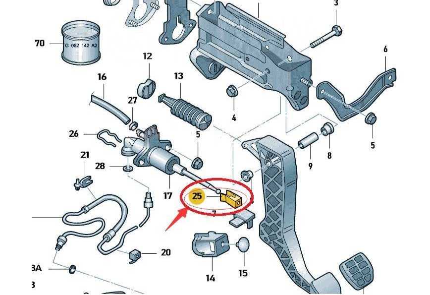 VAG Audi TT VW Jetta Golf Passat sankabos pagrindinio cilindro laikiklis originalus 1H0721357