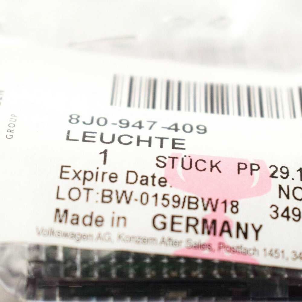 VAG AUDI VW A1 A1 A3 Cabriolet S3 Sportback Quattro LED žibintas originalus 8J0947409