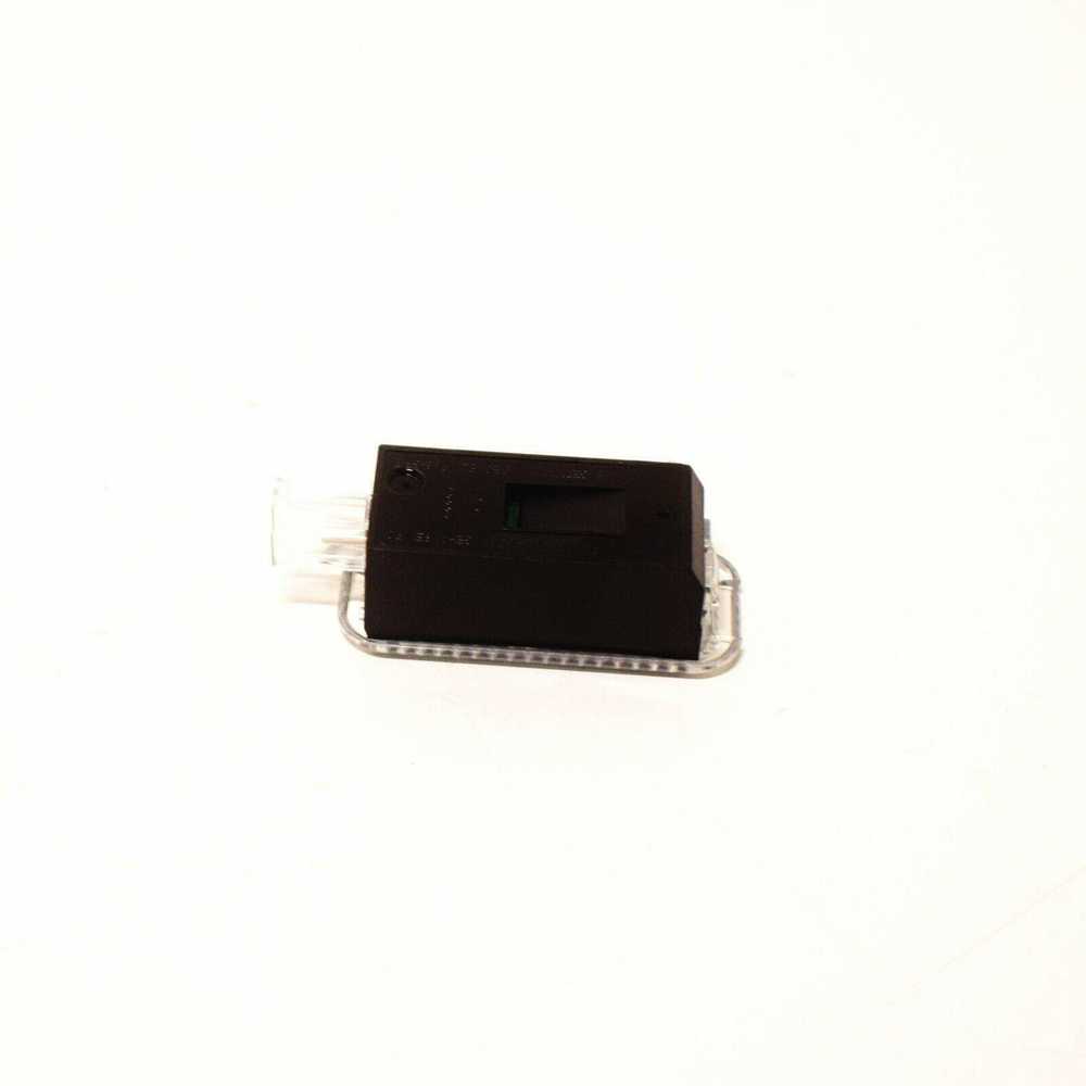 VAG AUDI VW A1 A1 A3 Cabriolet S3 Sportback Quattro LED žibintas originalus 8J0947409