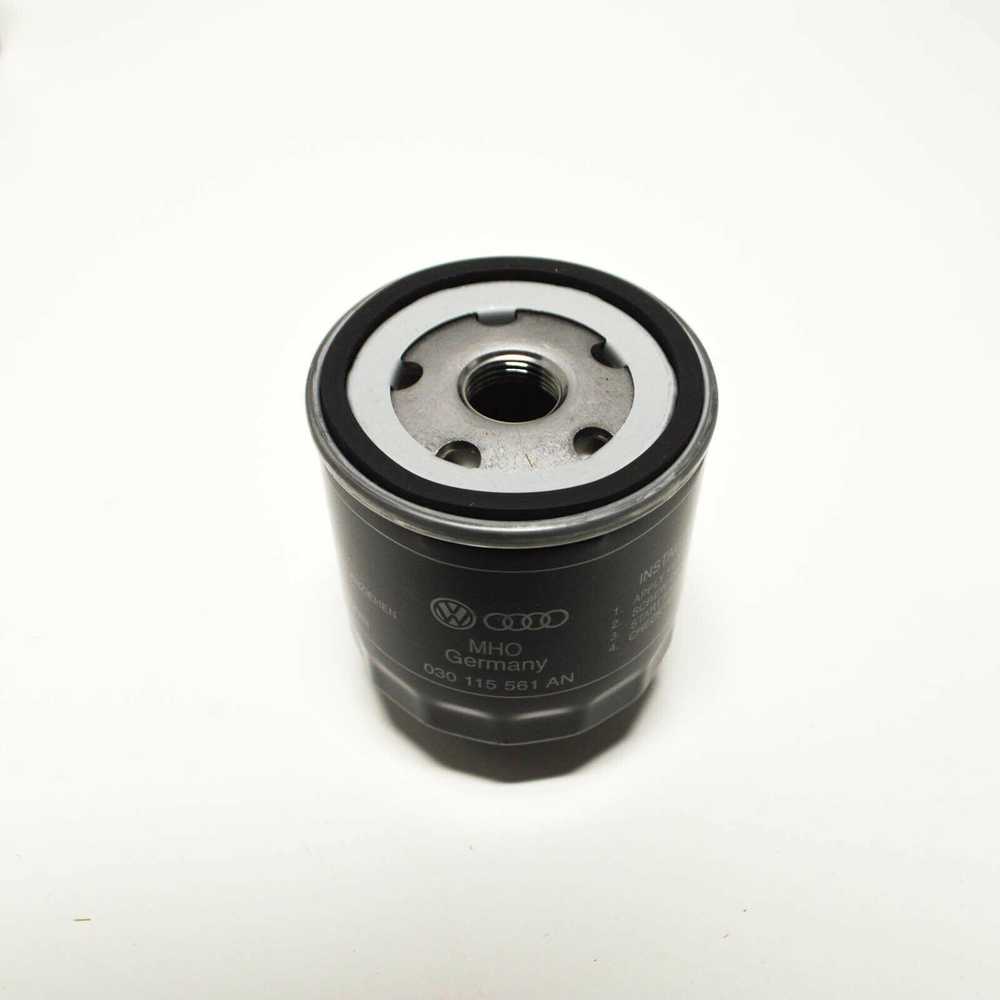 VAG Audi VW A2 Arosa Ibiza Golf Polo alyvos filtras variklio 030115561AN originalus