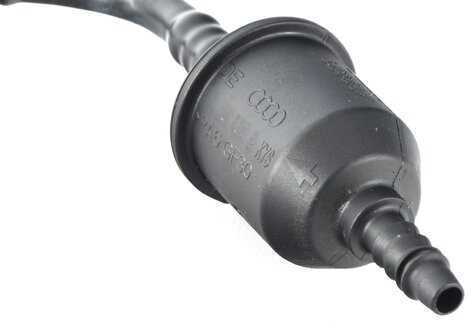 VAG AUDI VW A4 Allroad Quattro jungiamasis vamzdelis su Akf vožtuvu originalus 06L133781M