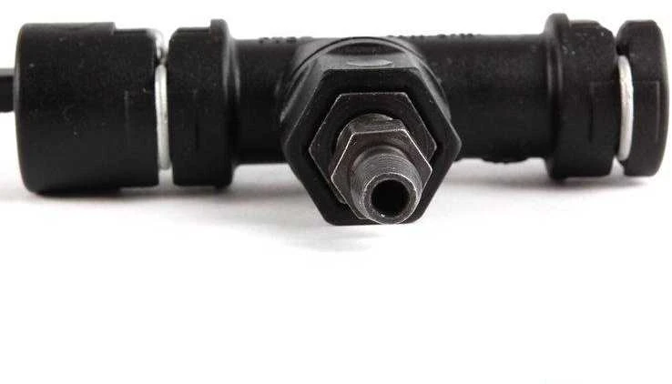 VAG "Audi VW" sankabos darbinio cilindro nuleidimo vožtuvas 1J0721468E originalus