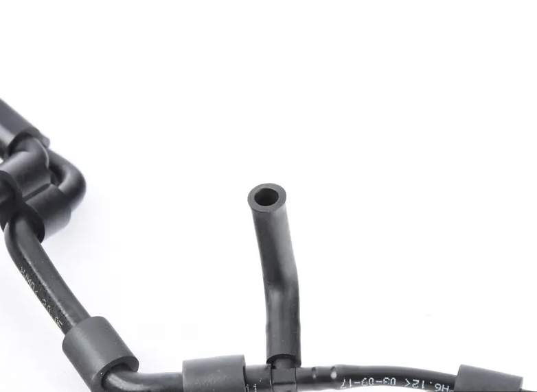 VAG Audi VW Seat Škoda Vakuuminė žarna Išmetamųjų dujų recirkuliacijai originali 04L131051C