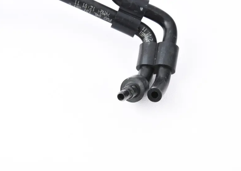 VAG Audi VW Seat Škoda Vakuuminė žarna Išmetamųjų dujų recirkuliacijai originali 04L131051C