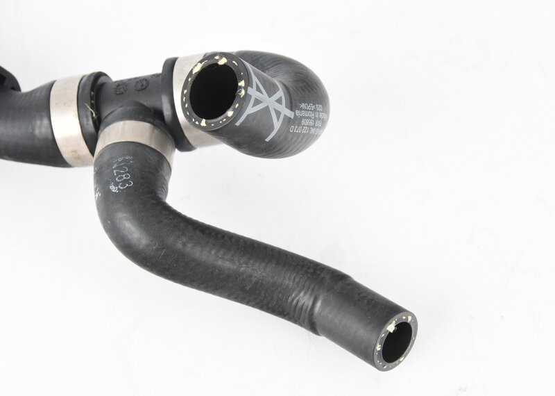 VAG aušinimo žarna 04L122073D 04L122073B