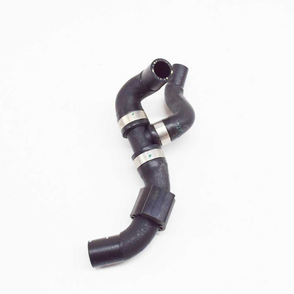 VAG aušinimo žarna 04L122073D 04L122073B
