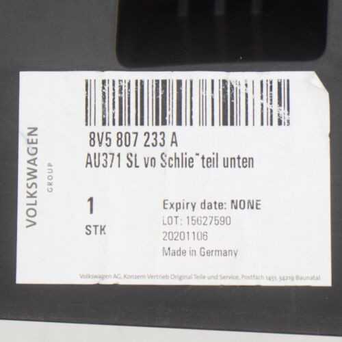 VAG Bamperio Grotelės Audi A3 8V 2013-2016 Originalus 8V5807233A