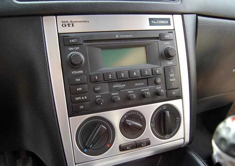Vag Bora Golf Clasico Dėžės Viršus 1J0853189A4J4