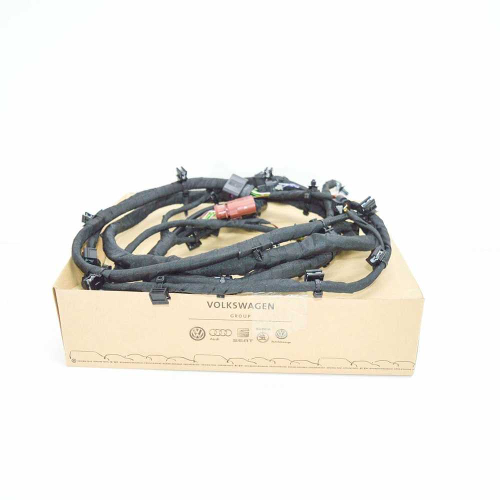 Vag Bumperio Valdymo Laido Šakotė Audi E Tron Gt F8 2021 4M8971095GC