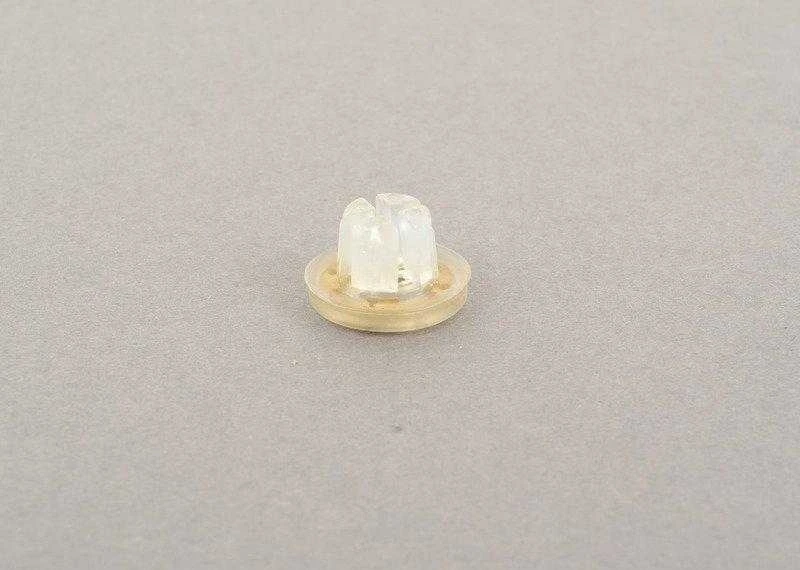 Vag Clip Vw Jetta Golf Cabriolet 1999 2005 Originalus 1H0837975