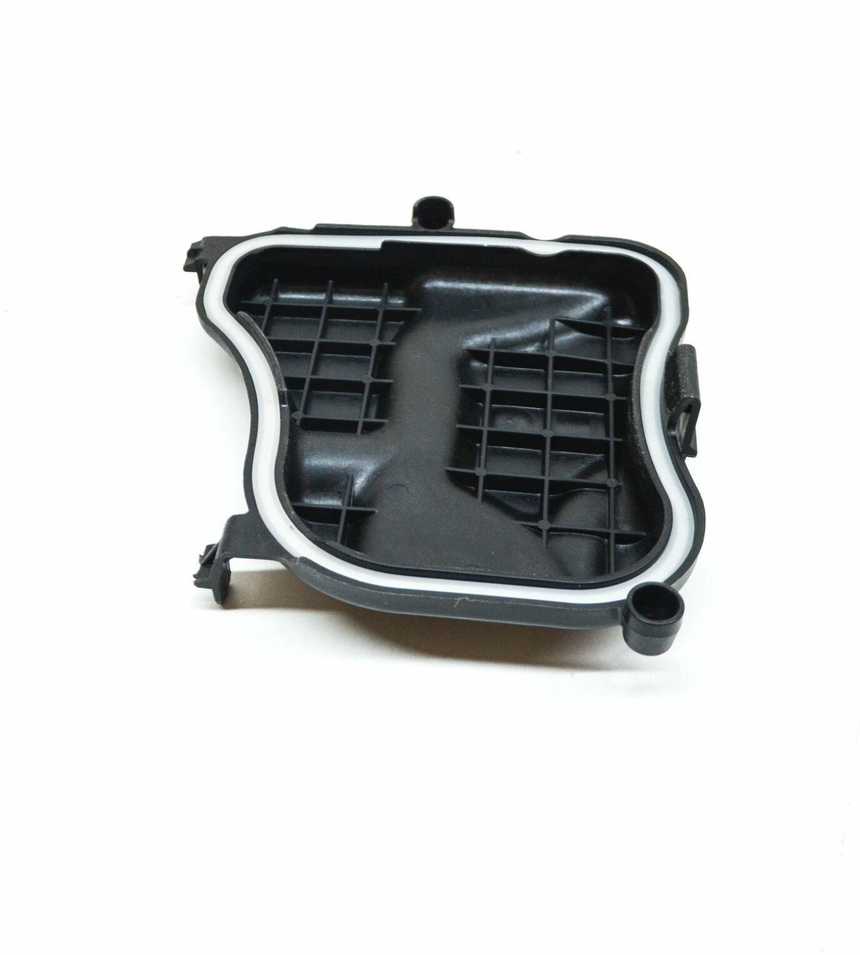 Vag Dangčio Dangtelis Kairėje Audi A1 2011-2014 Originalus 8X0941159