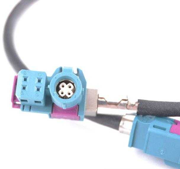 VAG Data adapter cable hsd Audi A4 A6 A7 A8 Q5 Q7 Originalus 000098609A