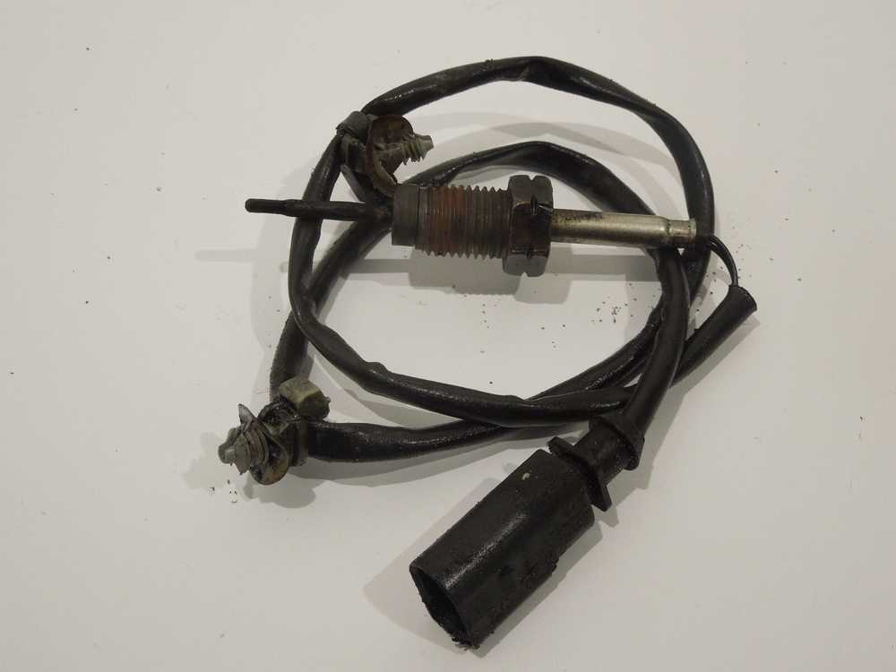 VAG Degimo Duju Temperaturos Jutiklis Audi A4 A5 Q5 03L906088AQ Originalus