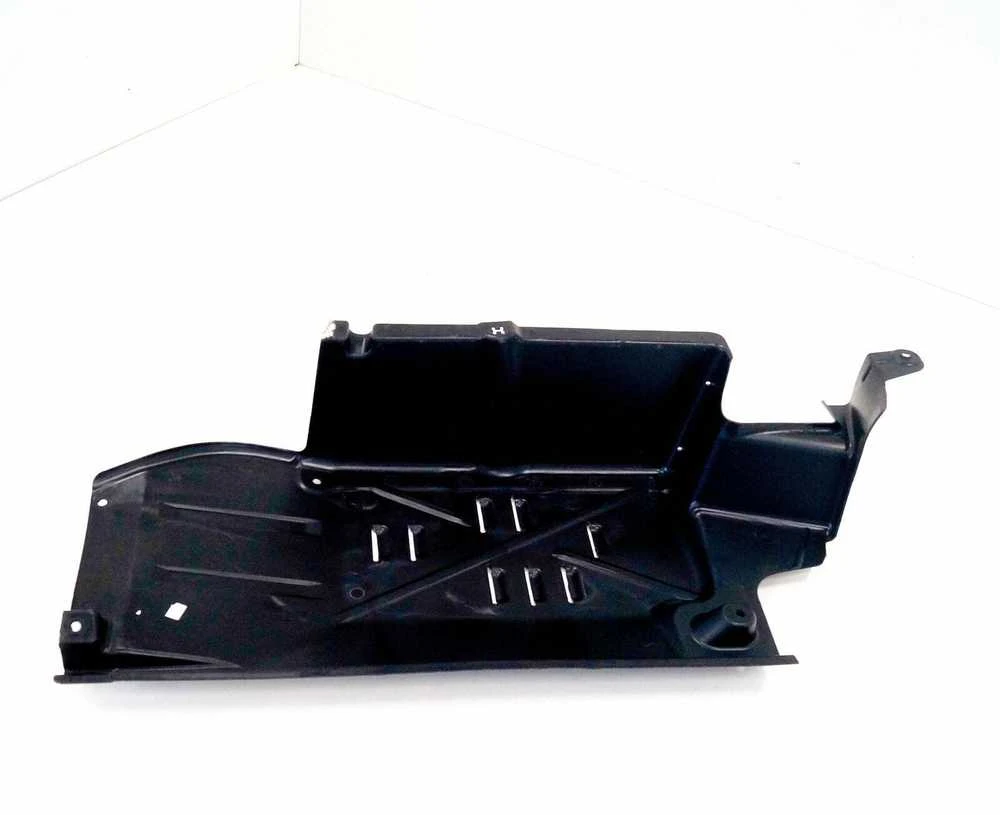 Vag Dugno Apdailos Elementas Dešinėje Priekyje Vw Transporter T5 Originalus 7E0825208A